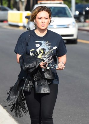 Hilary Duff Leaving a salon in Los Angeles