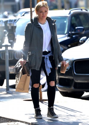 Hilary Duff - Leaving Cafe Zinque in Hollywood