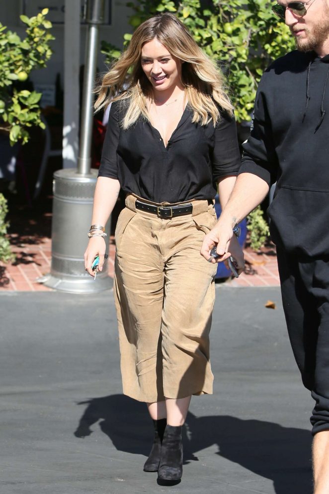 Hilary Duff - Leaving Fred Segal After Having Lunch in Los Angeles