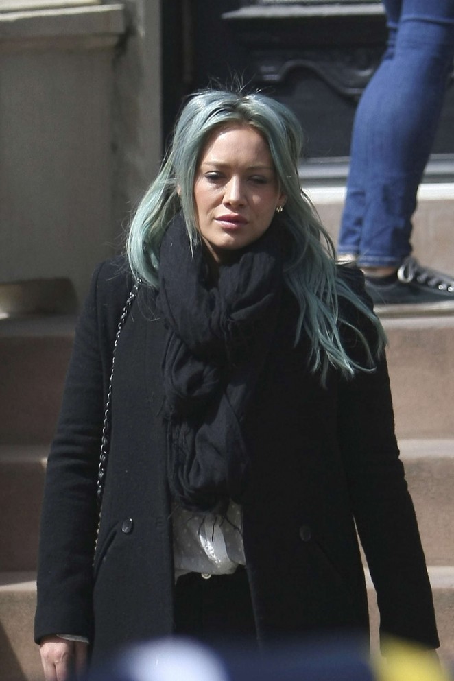 Hilary Duff - Leaving her home in Brooklyn