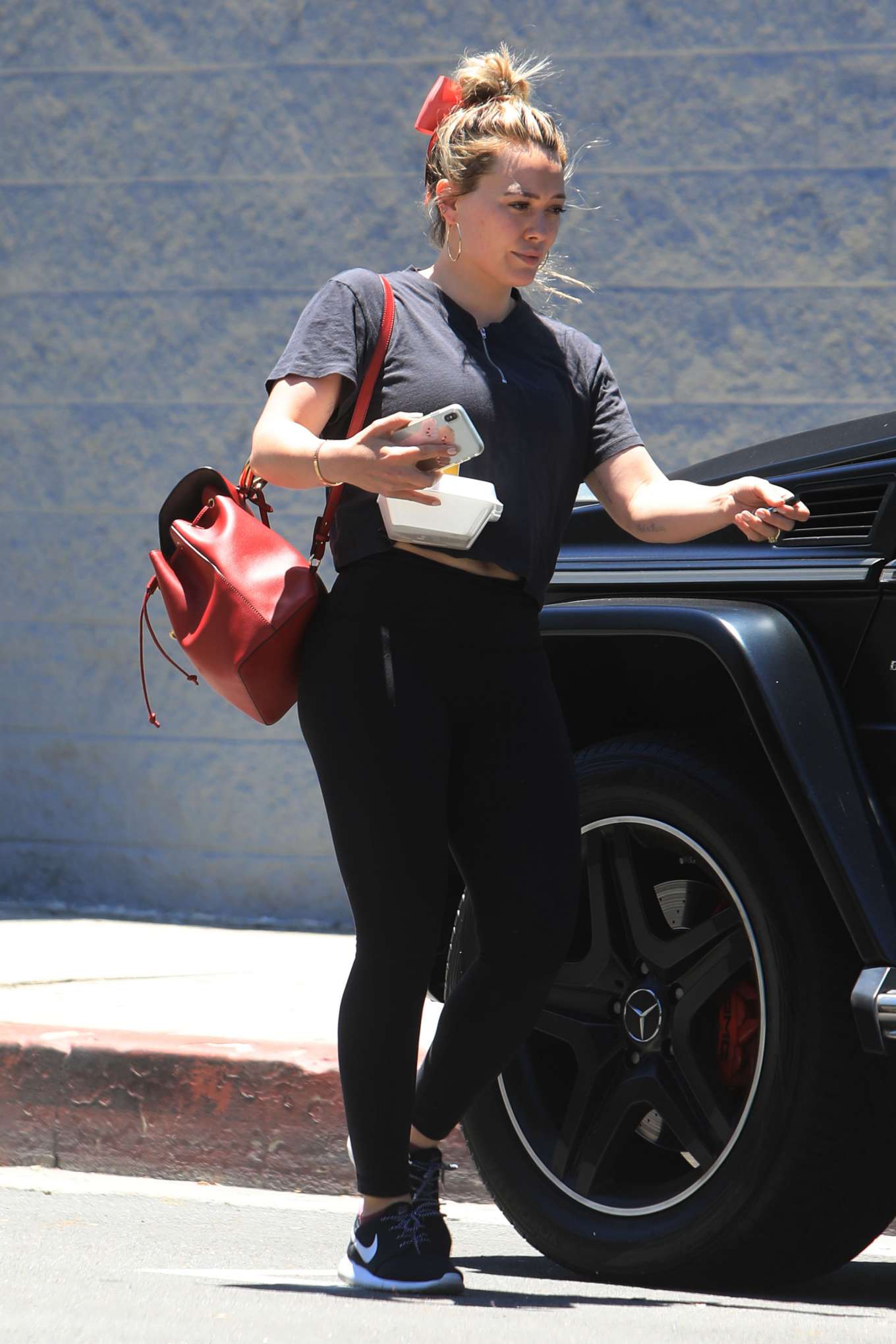 Hilary Duff - Leaving Pilates Class in Los Angeles-05 | GotCeleb