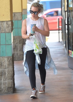 Hilary Duff in Leggings Leaving Subway in LA