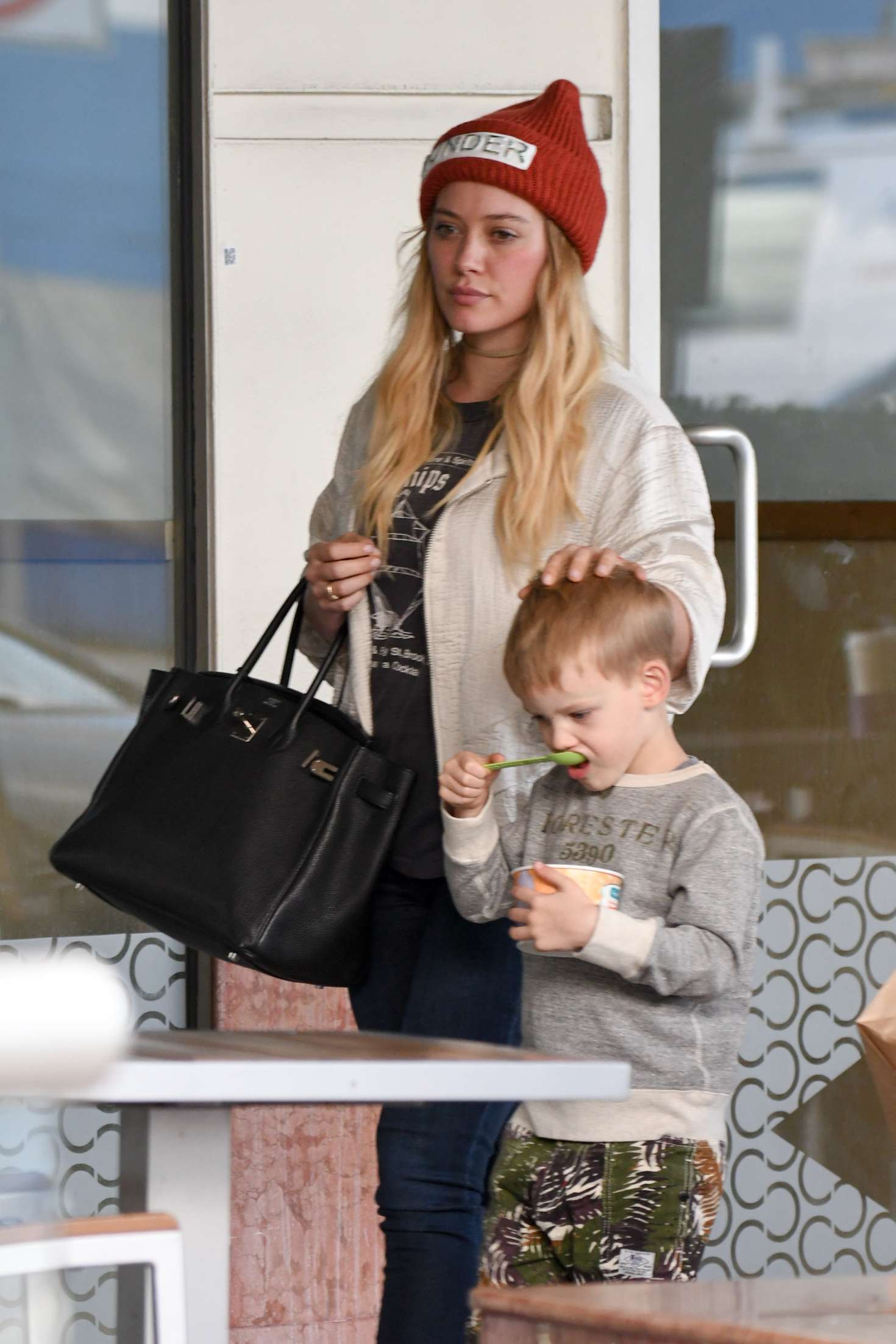 Hilary Duff 2017 : Hilary Duff lunch with her son in Studio City -18