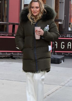 Hilary Duff - On the set of 'Younger' in NYC
