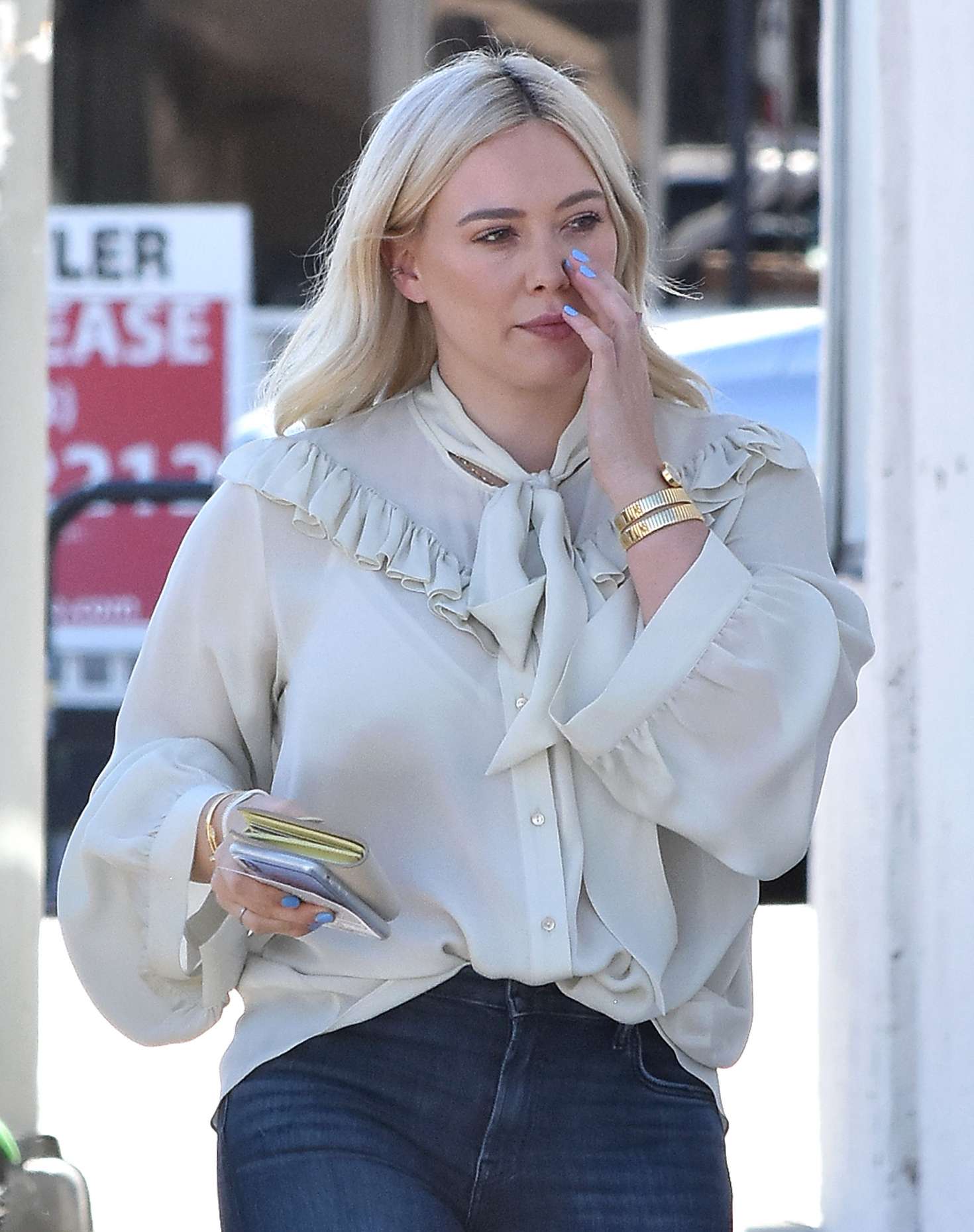 Hilary Duff 2019 : Hilary Duff: Out for lunch at Petit Trois -11