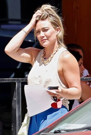 Hilary Duff - Out for lunch in Studio City.