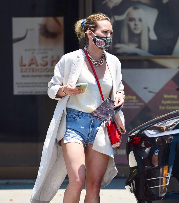Hilary Duff - Out in Los Angeles