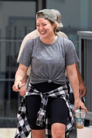 Hilary Duff - Out running errands in Studio City