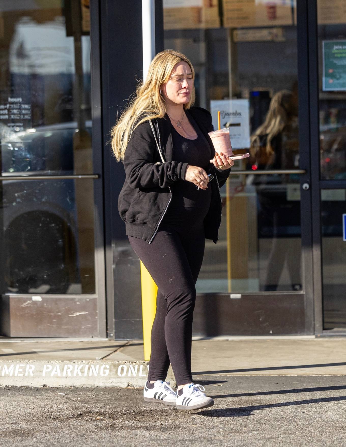 Hilary Duff 2022 : Hilary Duff – Running errands in Los Angeles-13