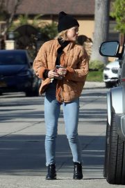 Hilary Duff - Seen at a friend's house in Studio City