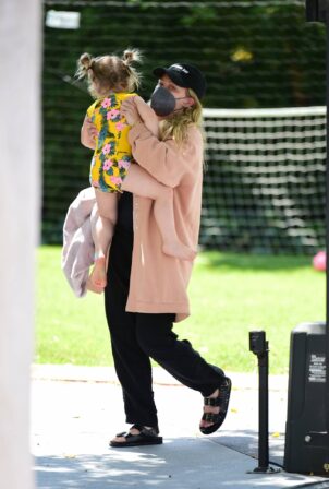 Hilary Duff - Seen out with her daughter in Los Angeles