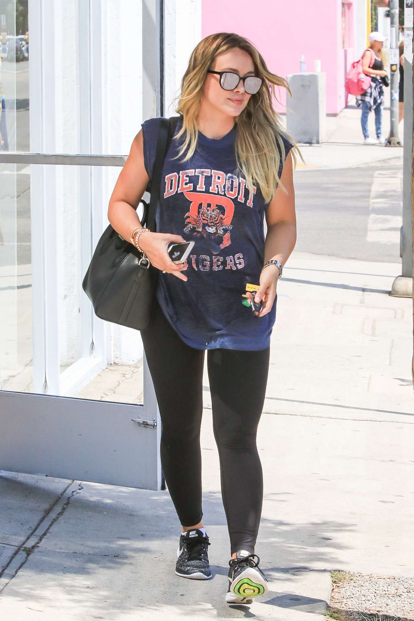 Hilary Duff - Seen shopping in West Hollywood