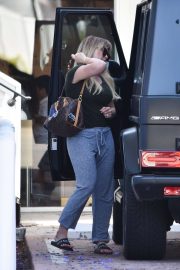 Hilary Duff - Seen while out in Los Angeles