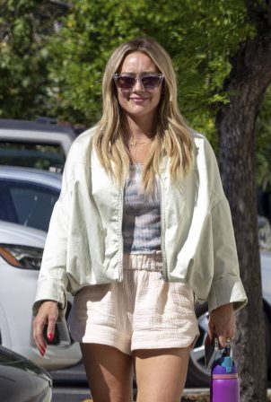 Hilary Duff - Seen while out in Studio City