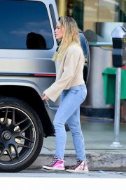Hilary Duff - Seen while out shopping in Studio City