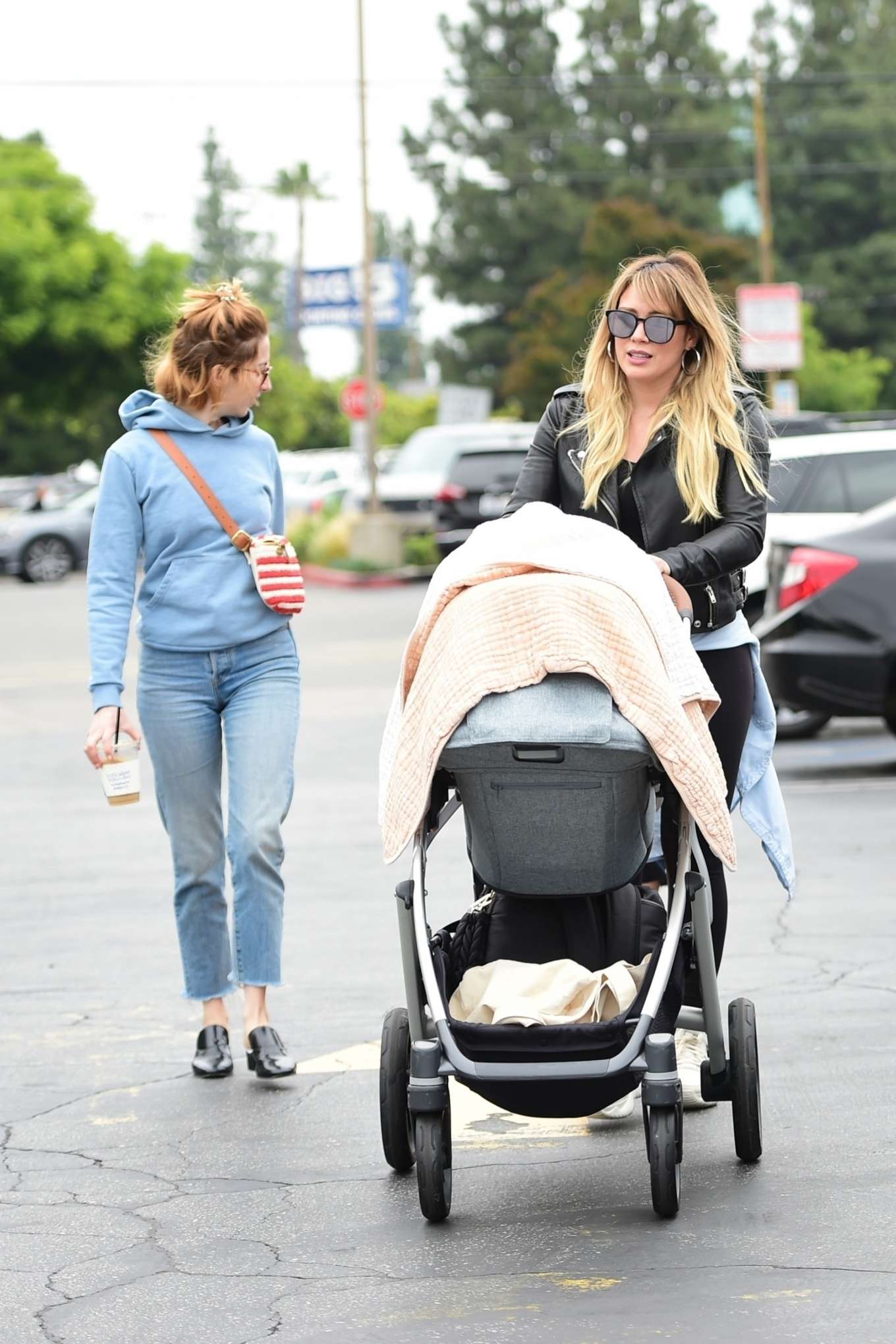 Hilary Duff - Seen while out with her kids and a friend in LA