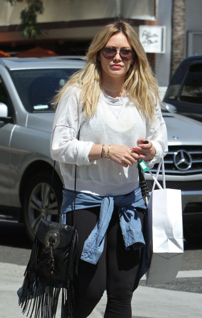 Hilary Duff Shopping at Intermix in Beverly Hills