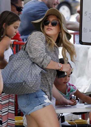Hilary Duff Booty in Shorts at the Farmers Market in Studio City