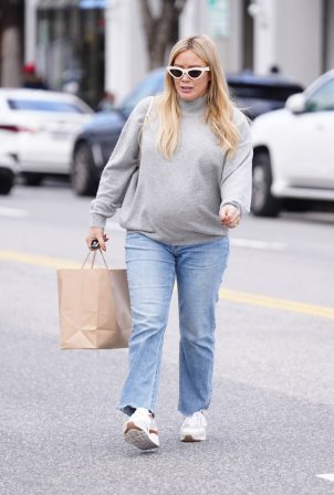 Hilary Duff - Shopping candids at Greenwood in Los Angeles