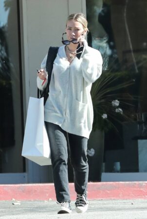 Hilary Duff - Shopping in Beverly Hills