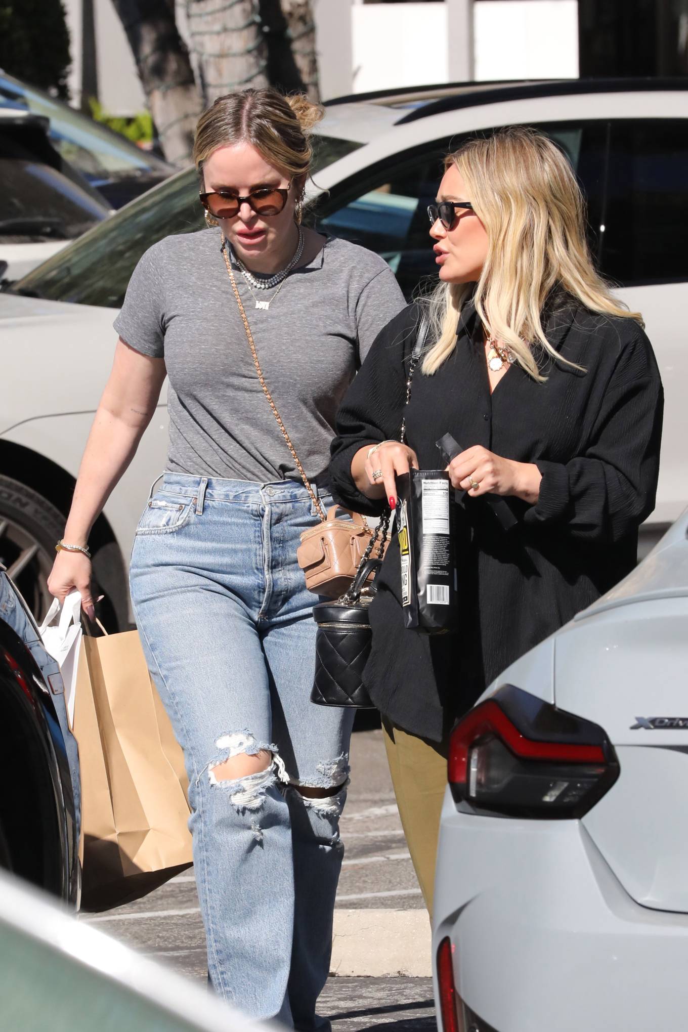 Hilary Duff - Shopping in Los Angeles