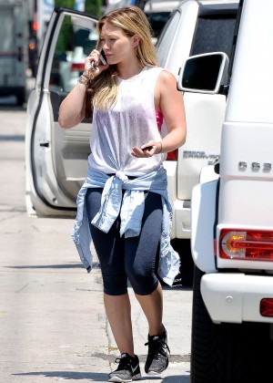 Hilary Duff in Leggings Shopping in Los Angeles