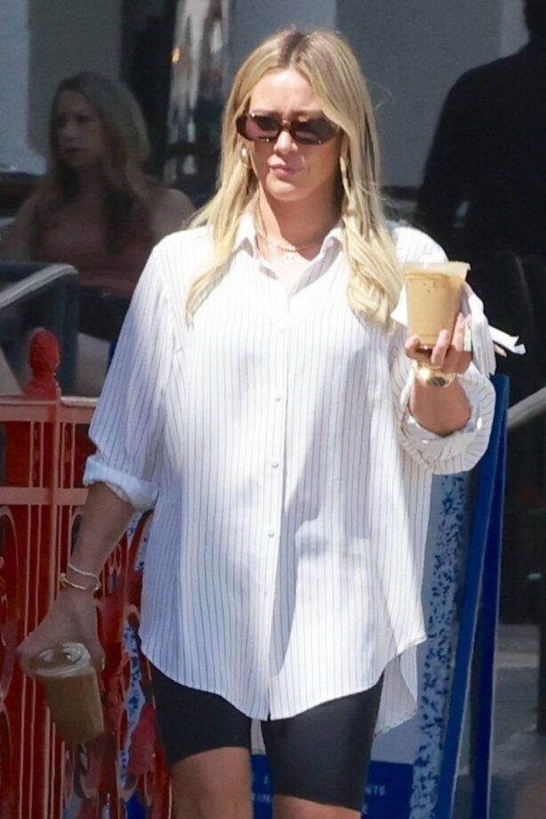 Hilary Duff - Steps out for coffee in LA