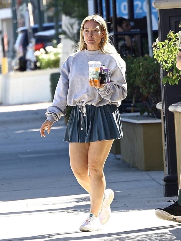 Hilary Duff - With her husband Matthew Coma grabbing breakfast together in Studio City