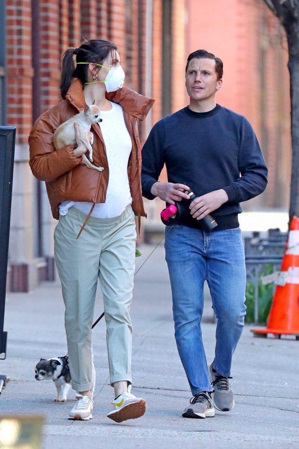 Hilary Rhoda with Husband Sean Avery - Out for a Walk in New York City