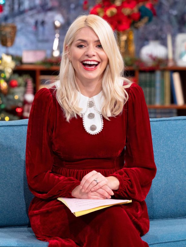 Holly Willoughby - Appearance at Christmas Special TV Show