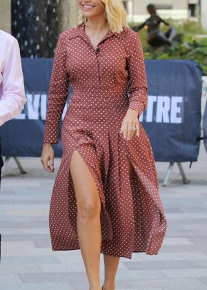 Holly Willoughby - Filming This Morning Outside ITV studios in London