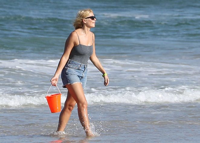 Holly Willoughby in Denim Shorts at Cabarita Beach in Australia