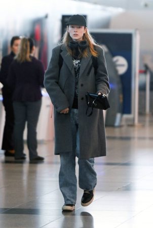 Hunter Schafer - Leaving town at JFK airport in New York