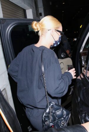 Iggy Azalea - Dinner candids with a friend at Wally's Beverly Hills