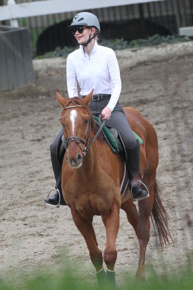 Iggy Azalea: Riding Horse Lesson in LA