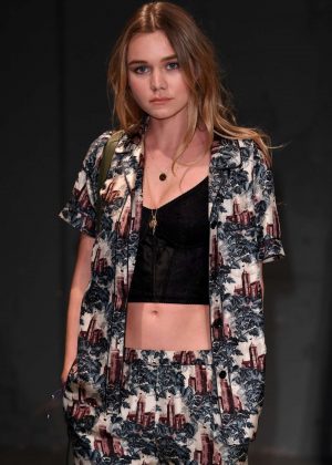 Immy Waterhouse - Burberry Show at 2017 LFW in London