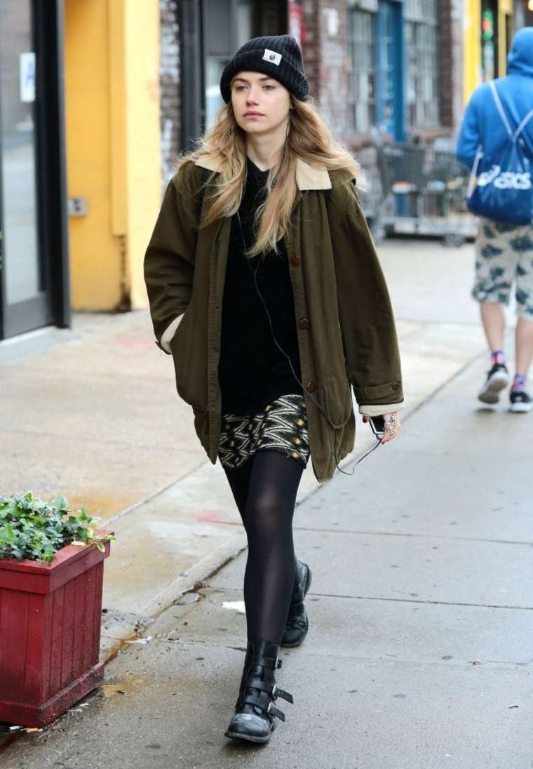 Imogen Poots out in NYC -08 | GotCeleb