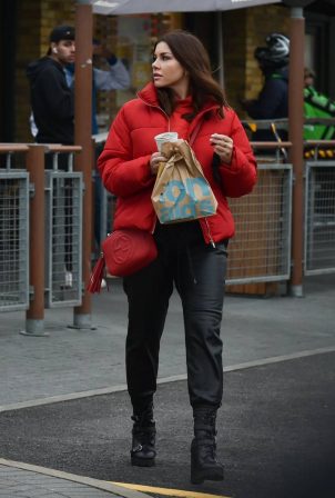 Imogen Thomas - On her way home from a photoshoot in Chelsea