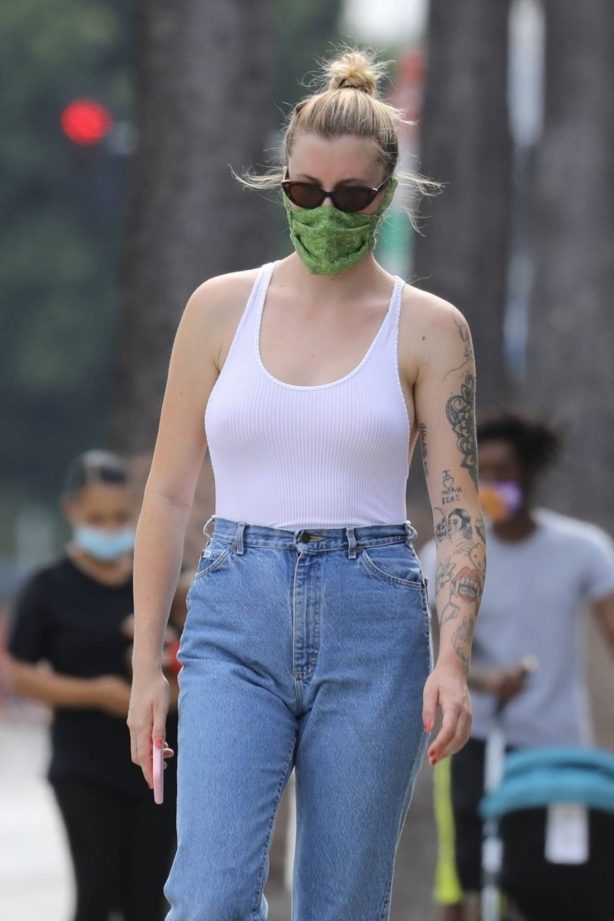 Ireland Baldwin  -Joins protests in Hollywood
