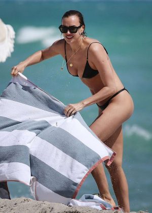 Irina Shayk - Bikini candids on Miami Beach