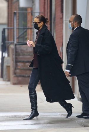 Irina Shayk - Is seen taking her daughter Lea for a stroll in New York