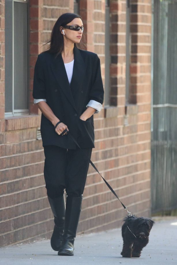Irina Shayk - Seen walking her dog through West Village