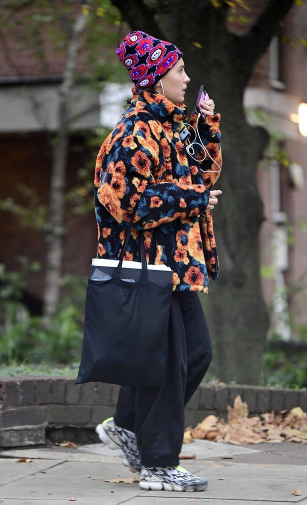 Iris Law - Out and about in North London