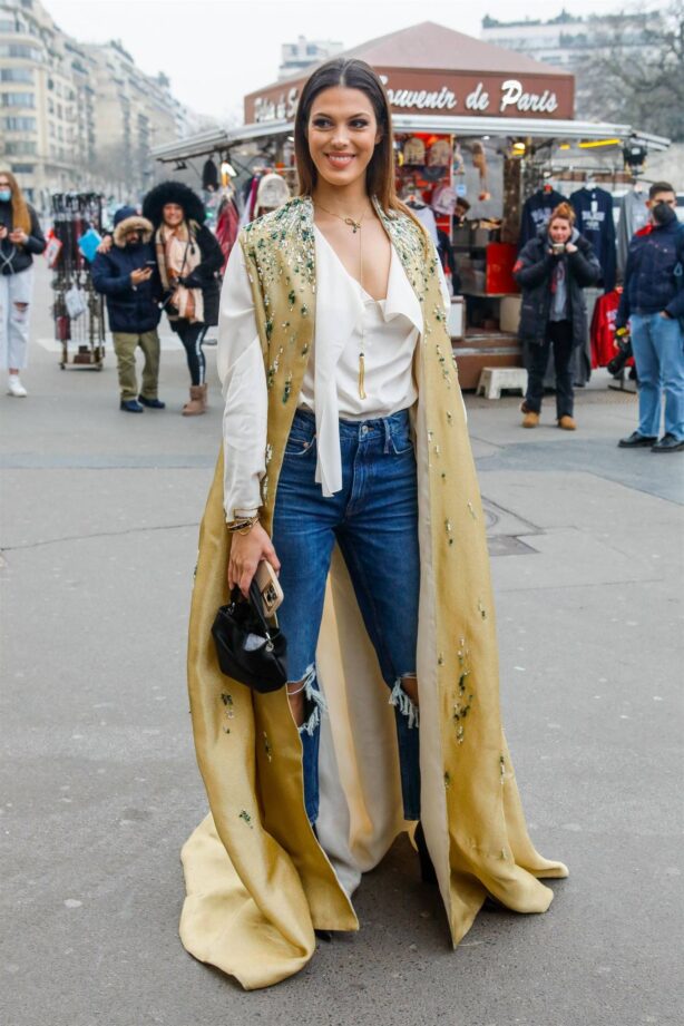 Iris Mittenaere - Stéphane Rolland Haute-Couture 2022 fashion as part of Paris Fashion Week