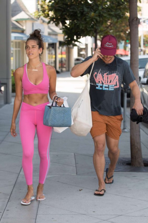 Isabel Pakzad - Leaving a workout in Los Angeles