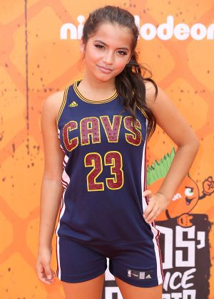 Isabela Moner - 2016 Nickelodeon's Kids' Choice Sports Awards in Westwood