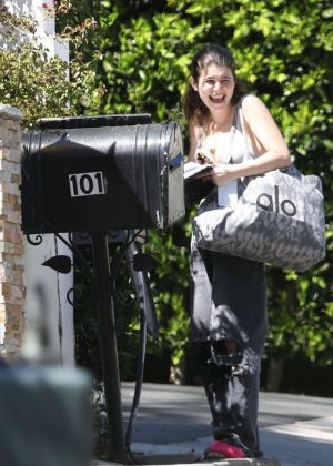 Isabella Giannulli - Out in Bel Air