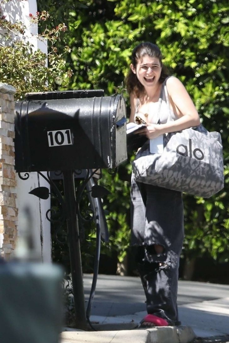 Isabella Giannulli - Out in Bel Air