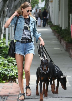 Isabella Lindbloom in Jeans Shorts Walks her dogs in West Hollywood