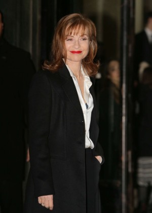 Isabelle Huppert Arrivals at Giorgio Armani Fashion Show Spring Summer 2016 in Paris